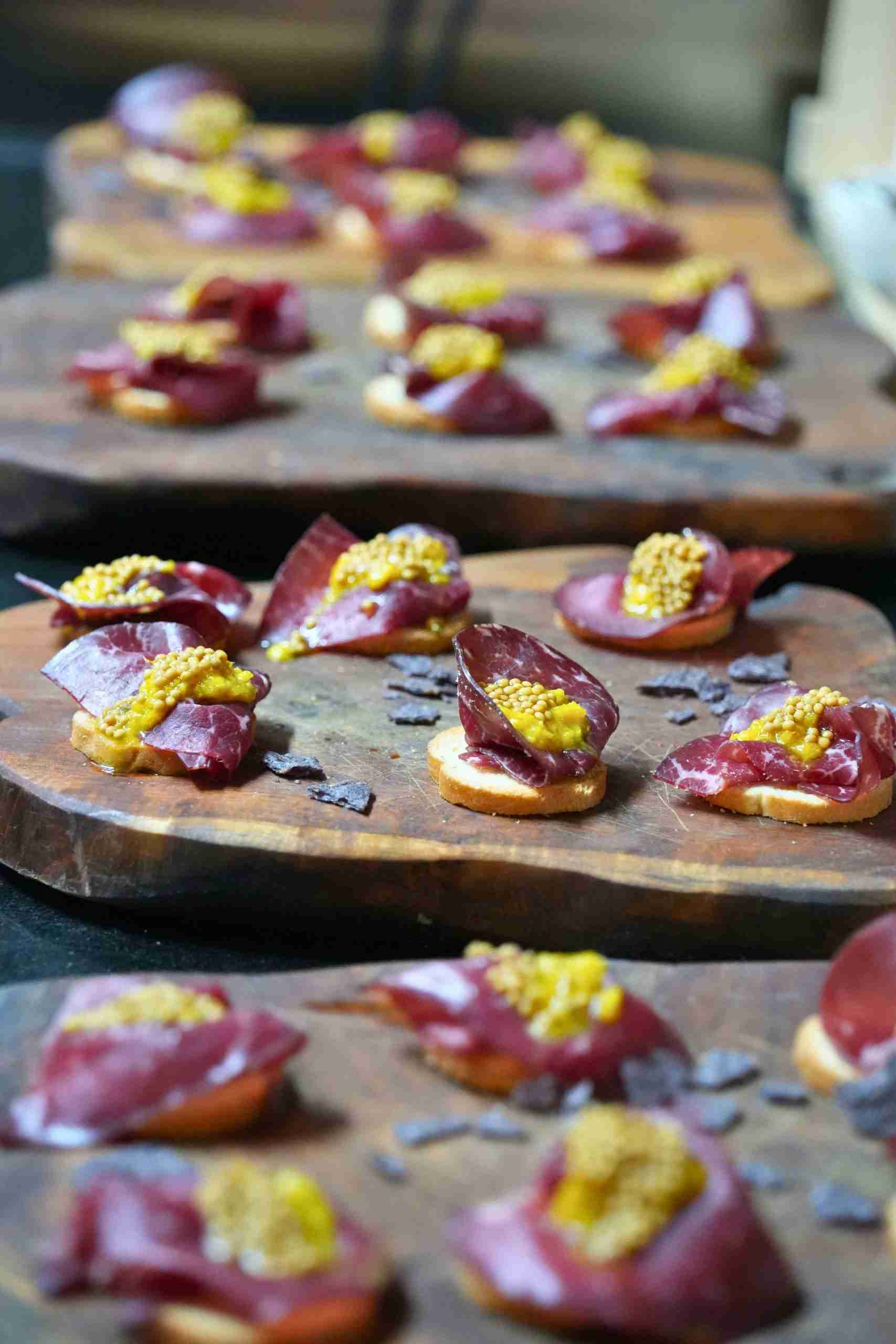Toast bresaola